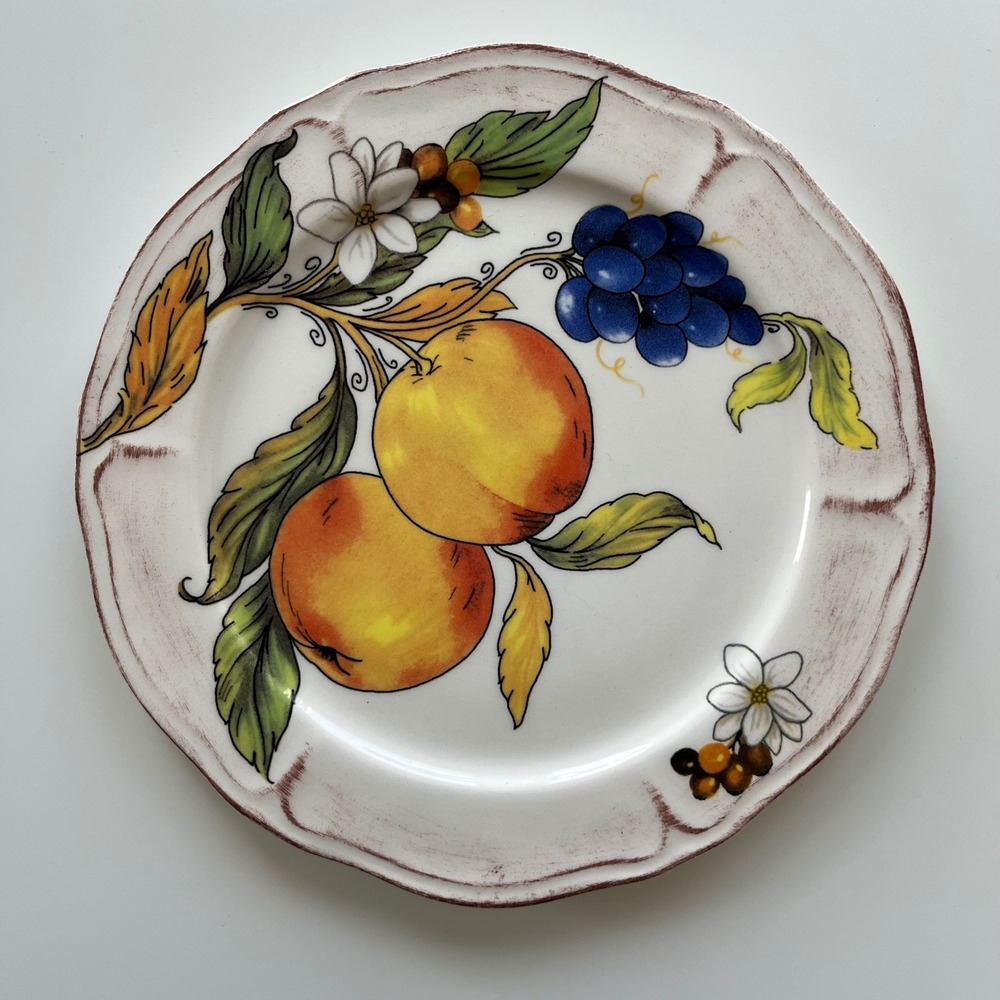 Sur La Table Frutta 8.5"‎ Round Salad Plate